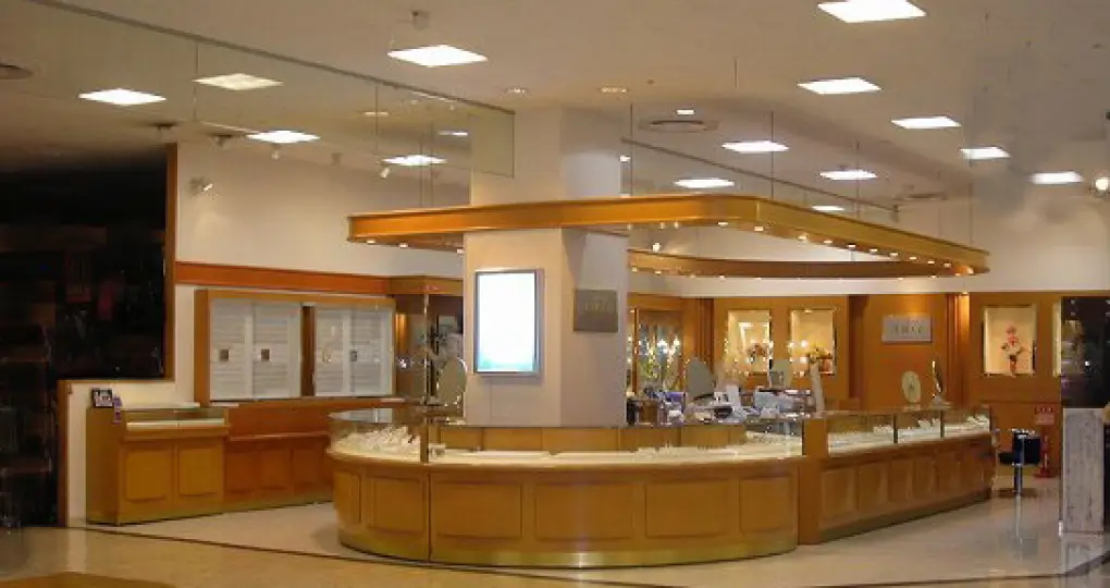 リエジュ イオン高城SC店