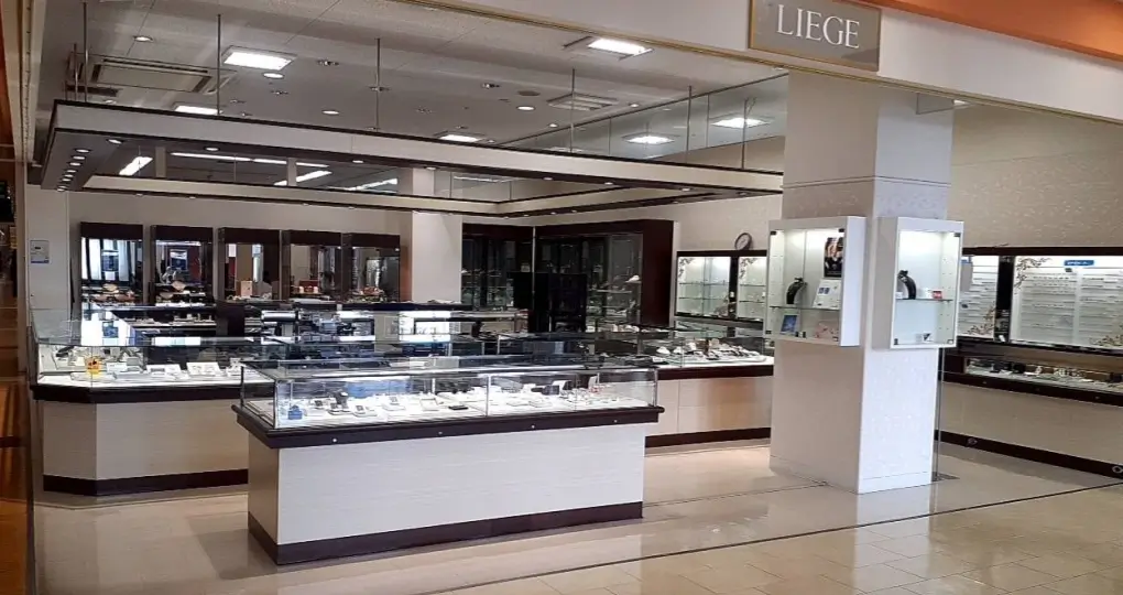リエジュ フレスポ鳥栖店